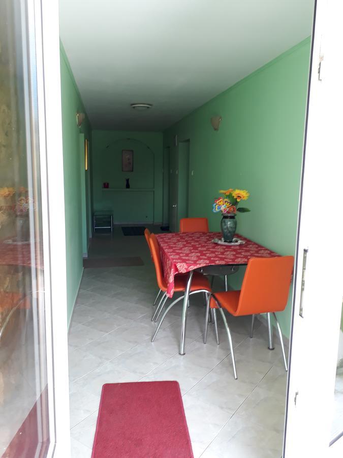 Appartement Casa Ade à Călimăneşti Extérieur photo